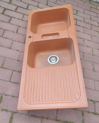 Lavandino a doppio lavabo