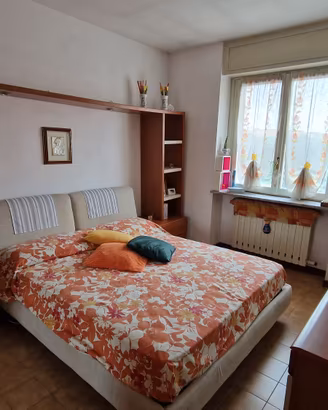 Camera da Letto Matrimoniale Completa in Legno – O