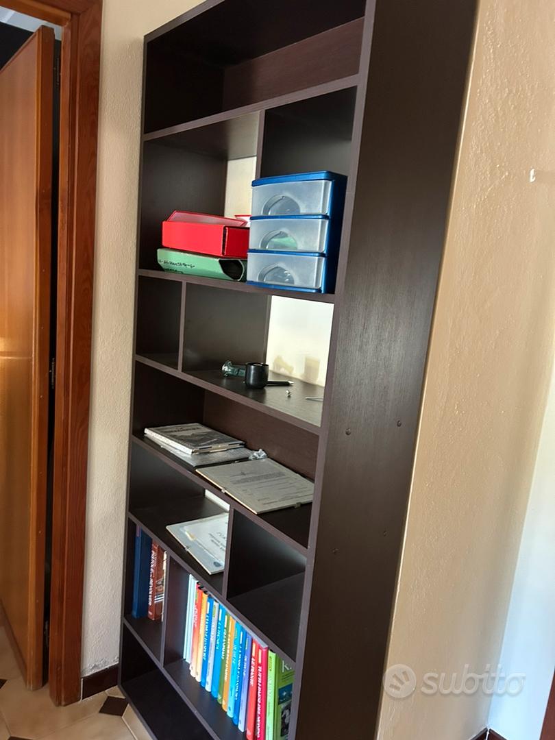 Libreria - Arredamento e Casalinghi In vendita a Cagliari