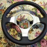 Mitsubishi Lancer EVO8-9 volante Momo