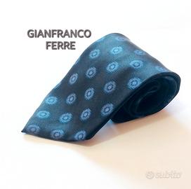 Elegante cravatta Gianfranco Ferre made in  Italy