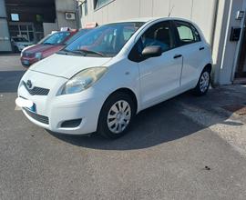 Toyota Yaris 1.0 5 porte