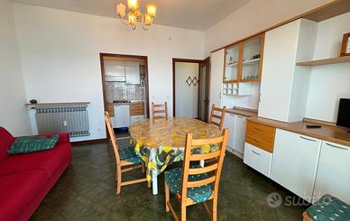 Trilocale vista mare Borghetto Santo Spirito (SV)