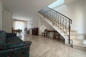 MULTILOCALE A VENTIMIGLIA