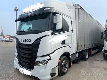 IVECO S WAY TRATTORE