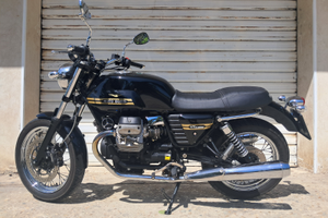 Moto guzzi V7 classic