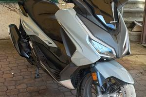 Honda Forza 350
