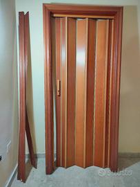 Porta a soffietto in legno 