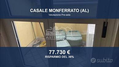 Immobile in asta di 111 m² con box auto a Casale M