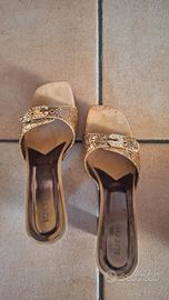 Zoccoli di legno donna T8 n.39