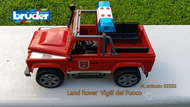 BRUDER Land Rover Defender Vigili del Fuoco