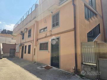 CASA SEMINDIPENDENTE A POMIGLIANO D'ARCO