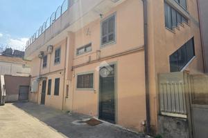 CASA SEMINDIPENDENTE A POMIGLIANO D'ARCO