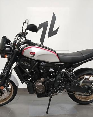 Yamaha XSR 700 XTRIBUTE '19 AKRAPOVIC