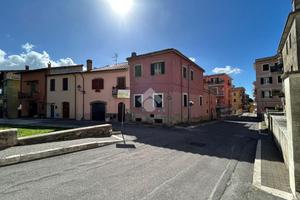 3 LOCALI A GENZANO DI ROMA