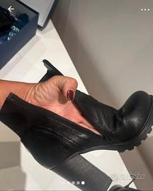 Stivaletti neri Vic Matie’