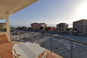 In piazza Vista Mare