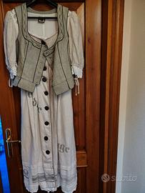 Abito tirolese tradizionale