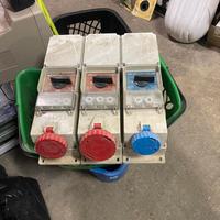 QUADRO ELETTRICO 3 PRESE INTERBLOCATTE INDUSTRIALE