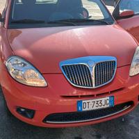 Lancia ypsilon 1.4 argento