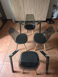 Tavolo in vetro temperato + 4 sedie