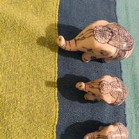 tris di elefanti in porcellana 