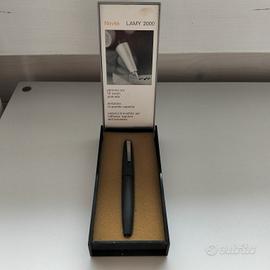 Penna stilografica Lamy 2000