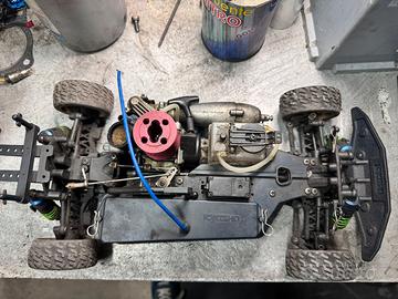 Macchinina radiocomandata a motore usata