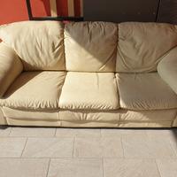 divano in pelle 