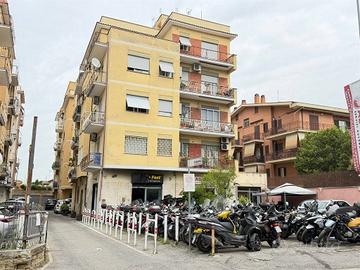 Appartamento di 80 m² con 3 locali a Roma
