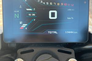 Moto SRK 125s