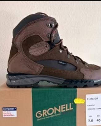 Scarpe da trekking nuove