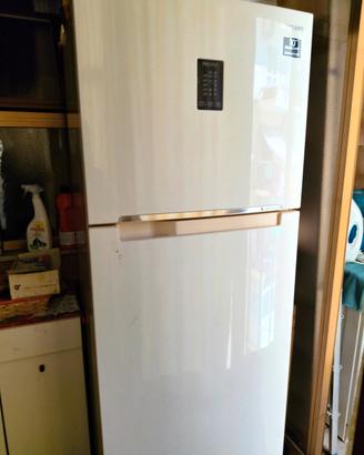 frigorifero ,forno e fornetto microonde
