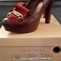 Décolleté pura lopez