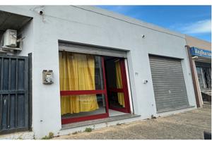 Zona centro, locale artigianale/commerciale