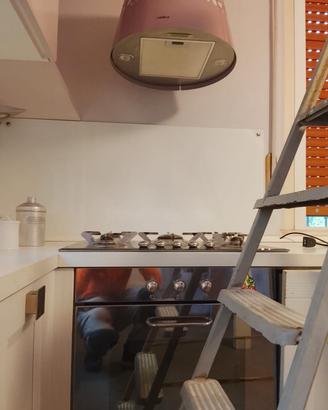 cucina completa di elettrodomestici 