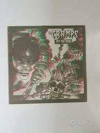 Vinile the cramps off the bone