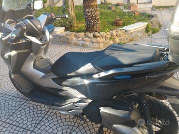Honda Forza 350 - 16.000 km - imm. 10/2022