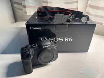Canon EOS R6 + RF 35mm + RF 85mm + Kit Accessori