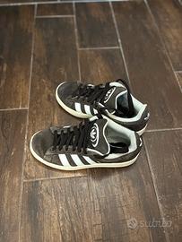 Shoes - Adidas Campus