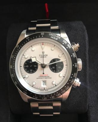 TUDOR BLACK BAY CHRONO PANDA M79360N ANCHE PERMUTE