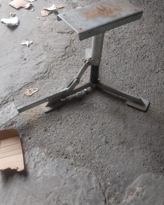 cavalletto per moto 