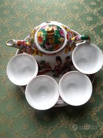 Servizio Sakè in porcellana 