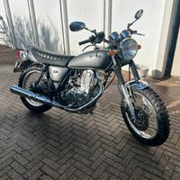 Yamaha SR 400