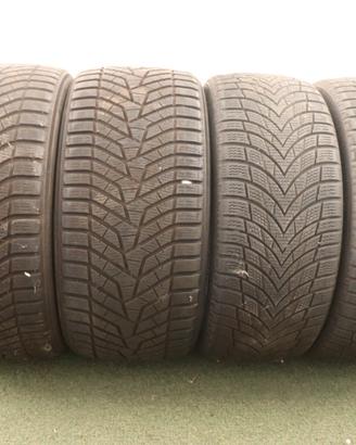 Gomme Yokohama 225 40 19 255 35 19 inverno