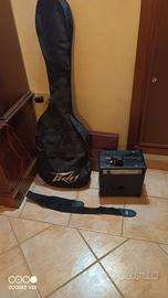 Basso elettrico con amplificatore peavey
