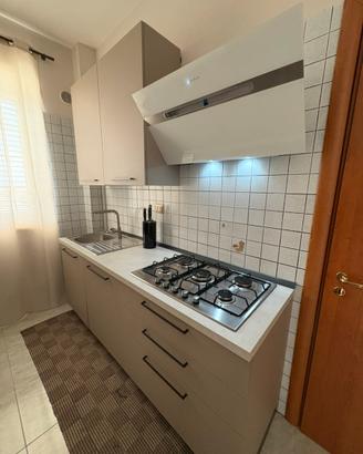Cucina moderna super accessoriata