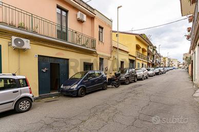Casa Semindipendente - Aci Castello