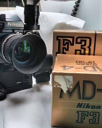 NIKON F3 con motore, e flash