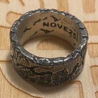 Anello a fascia argento brunito
